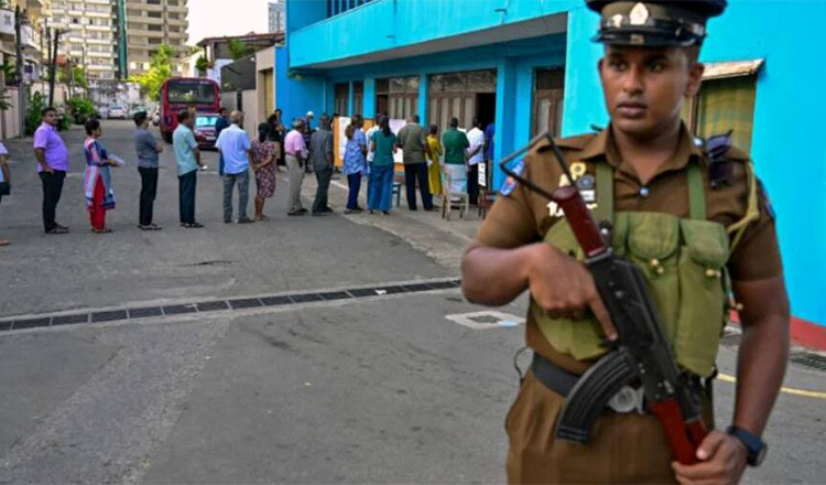 ভোটগ্রহণ শুরু শ্রীলংকার প্রেসিডেন্ট নির্বাচনে