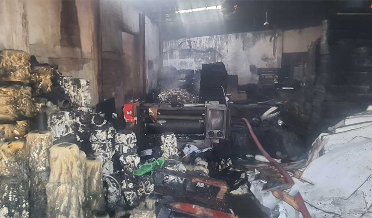 প্যাকেজিং কারখানায় আগুন গাজীপুরে