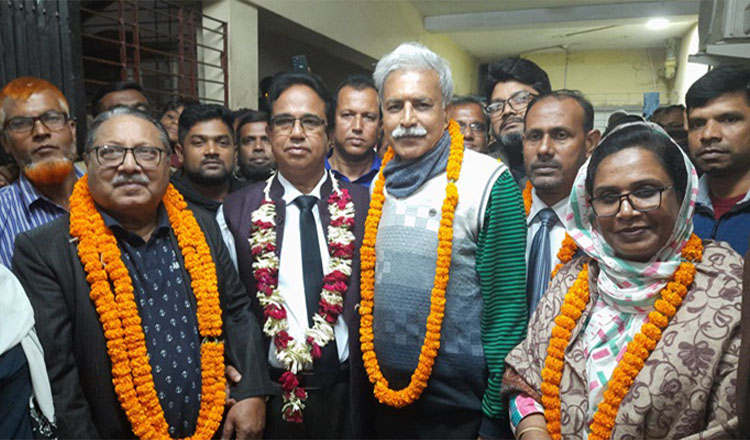 জাতীয়তাবাদী আইনজীবী ফোরামের বিজয় যশোর জেলা আইনজীবী সমিতির নির্বাচনে