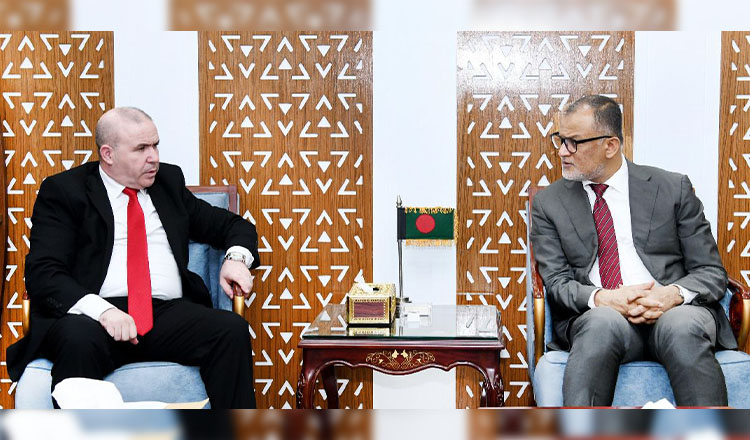 আলজেরিয়ার রাষ্ট্রদূতের সাথে বাণিজ্য উপদেষ্টার সাক্ষাৎ