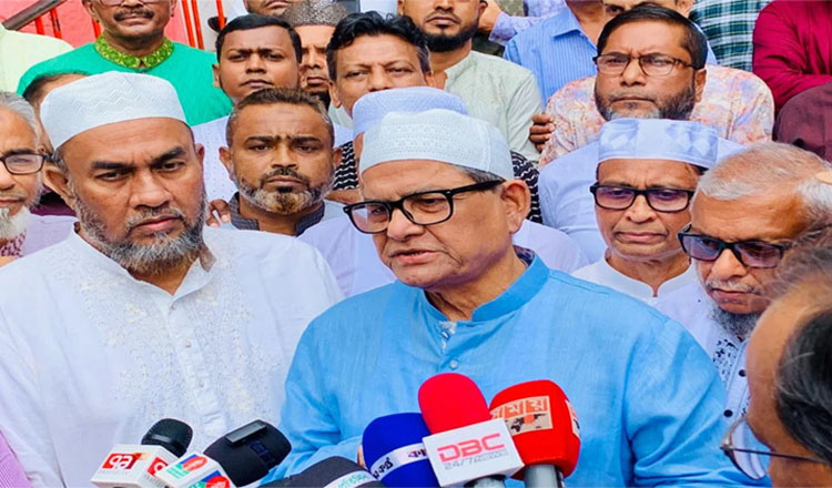 আগামী ফেব্রুয়ারিতে নির্বাচনের মধ্য দিয়ে দেশে গণতন্ত্র ফিরবে : মির্জা ফখরুল