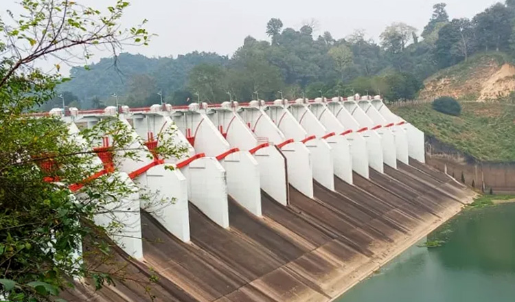 দ্বিতীয় দফায় খুলে দেওয়া হয়েছে কাপ্তাই বাঁধের ১৬টি জলকপাট