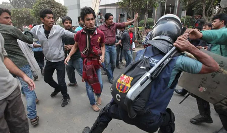 চিরুনি অভিযানে গ্রেফতার ১,৪০০, সারাদেশে ব্রডব্যান্ড ইন্টারনেট চালু