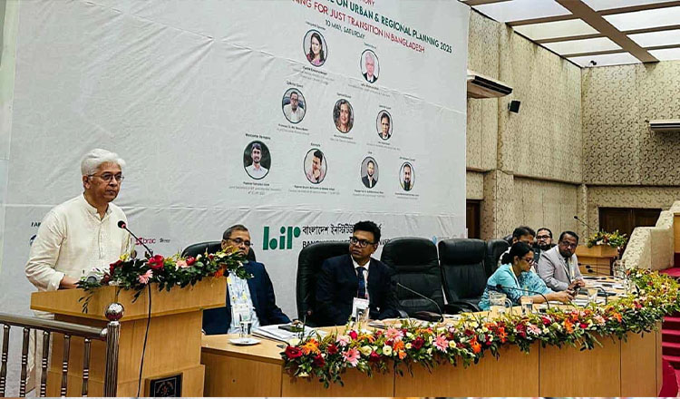 কৃষি জমি ও পরিবেশের সুরক্ষায় আইন প্রণয়ন করা হচ্ছে : গণপূর্ত ও গণপূর্ত উপদেষ্টা