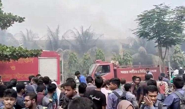 উত্তরায় প্রশিক্ষণ বিধ্বস্ত বিমান উদ্ধারে ফায়ার সার্ভিসের ৮টি ইউনিট