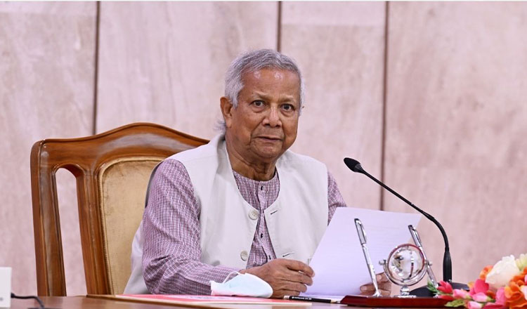 প্রধান উপদেষ্টা জুলাই অভ্যুত্থান স্মরণে মাসব্যাপী কর্মসূচির উদ্বোধন করলেন