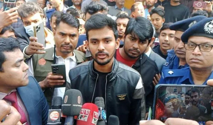 একটি সুষ্ঠু ও প্রভাবমুক্ত নির্বাচন করতে অঙ্গীকারবদ্ধ সরকার : আসিফ মাহমুদ