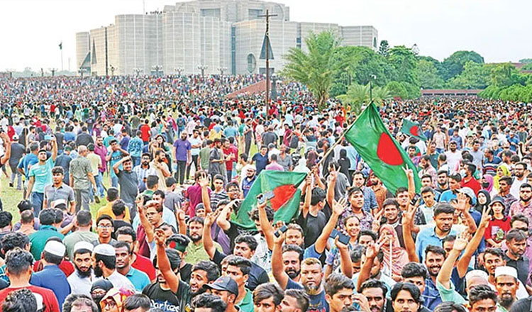জুলাইয়ের গণঅভ্যুত্থানের এক বছর পূর্তিতে অন্তর্বর্তী সরকারের মাসব্যাপী কর্মসূচি