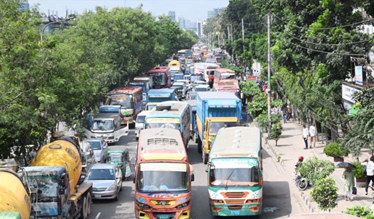 তীব্র যানজটে বেহাল রাজধানী ঢাকার অবস্থা
