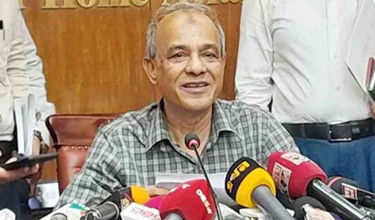 ৫০ শতাংশ সেনা সরানোর তথ্য ভিত্তিহীন: স্বরাষ্ট্র উপদেষ্টা