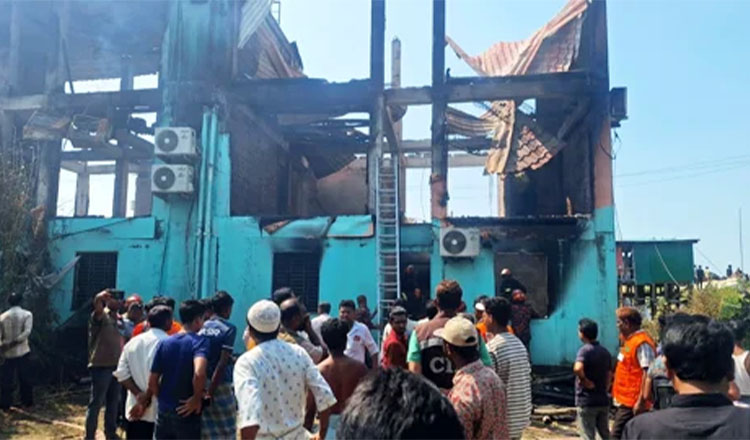কক্সবাজারের অগ্নিকাণ্ডে প্রাণ হারানো ৬ পর্যটকের পরিচয় মিলেছে