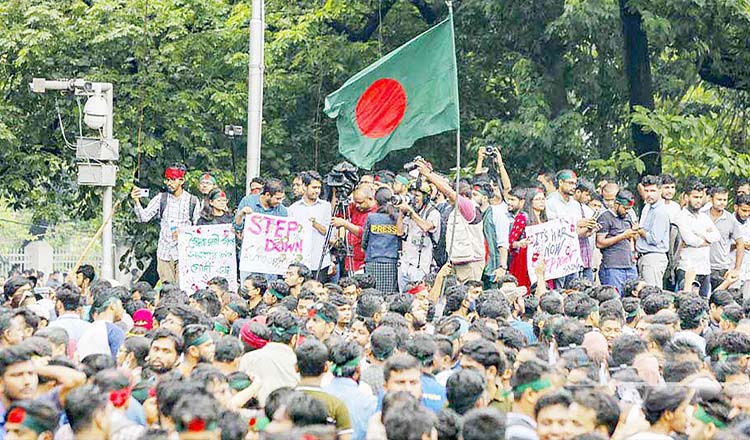 জুলাইয়ে ছাত্রসমাজ আমাদের মুক্তি এনে দিয়েছে : শিক্ষা উপদেষ্টা