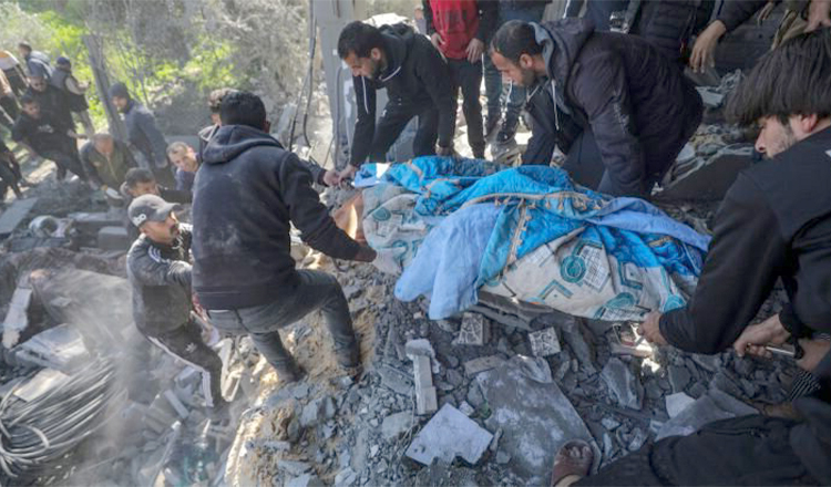 ইসরাইলি হামলায় মানবিক করিডোর অঞ্চলে নিহত ৪০