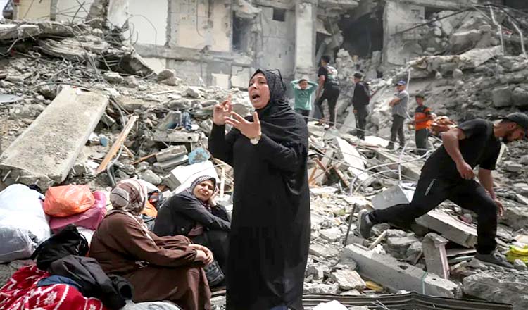 ইসরাইলি হামলায় গাজায় স্কুলে নিহত ১৮