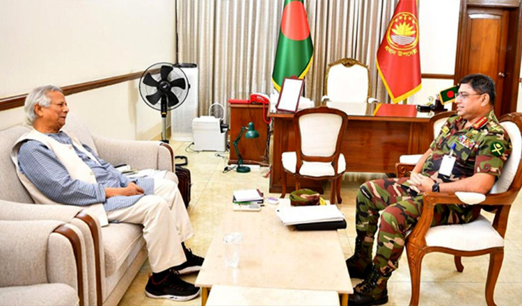 সেনাপ্রধানের সাক্ষাৎ প্রধান উপদেষ্টার সঙ্গে