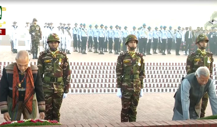 বীর শহীদদের প্রতি বিজয় দিবসে প্রধান উপদেষ্টা ও পূর্ব তিমুরের প্রেসিডেন্টের শ্রদ্ধা নিবেদন