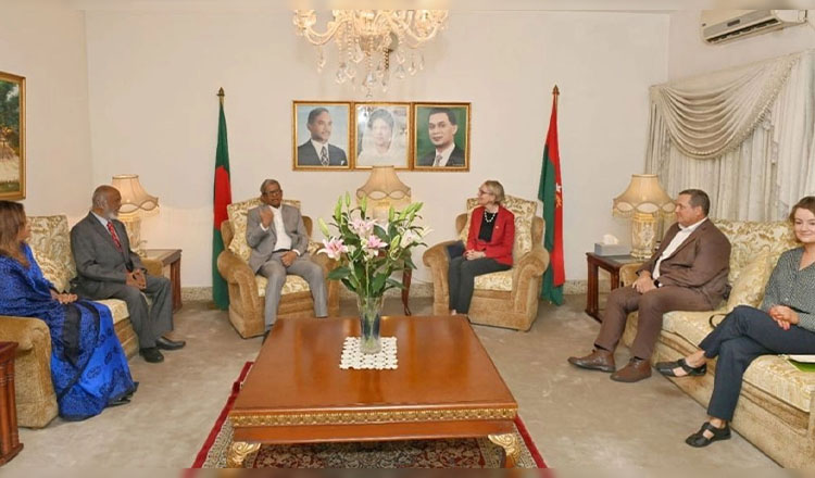 ব্রিটিশ হাইকমিশনারের সঙ্গে বিএনপি মহাসচিবের বৈঠক