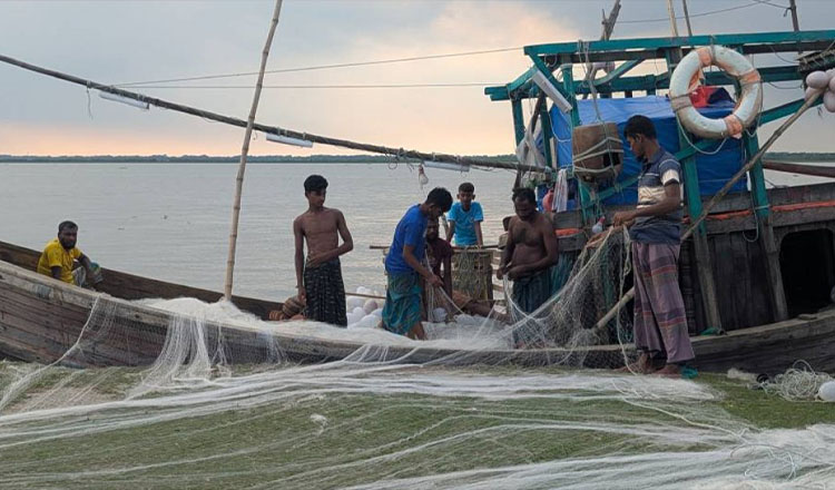 সাড়ে ৬ লাখ জেলে পরিবারের মাঝে বিতরণ হবে ১,৬৫৭ মেট্রিক টন চাল