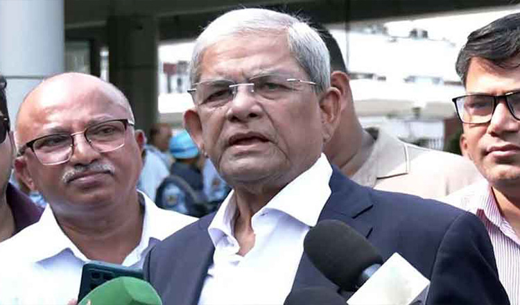 খালেদা জিয়ার ফিরে আসা গণতন্ত্র উত্তরণকে সহজ করবে বলে আশা প্রকাশ করেছেন মির্জা ফখরুল