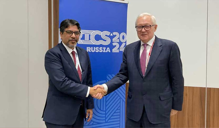 রাশিয়ার উপ-পররাষ্ট্রমন্ত্রীর সঙ্গে পররাষ্ট্র সচিবের দ্বিপক্ষীয় বৈঠক কাজানে