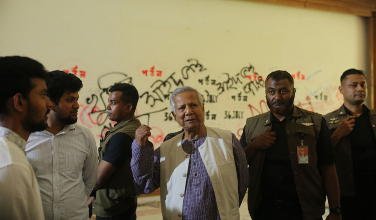 প্রধান উপদেষ্টার ‘আয়নাঘরের রেপ্লিকা’ রাখার নির্দেশ গণভবন জাদুঘরে