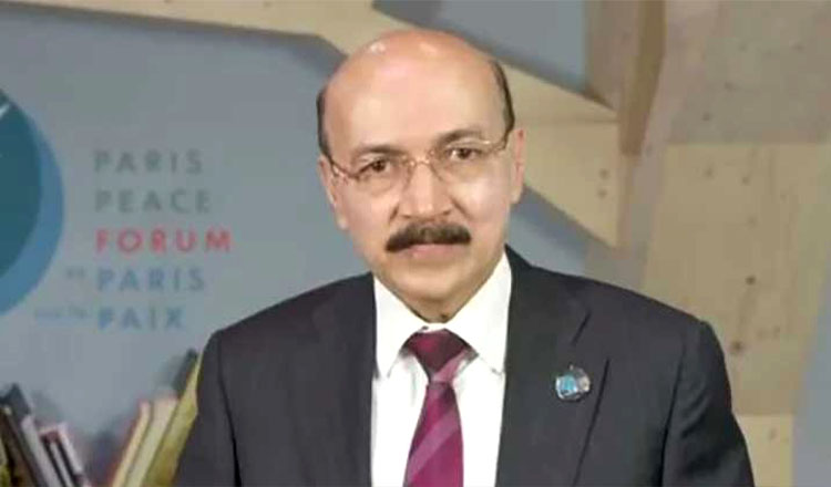 শেখ হাসিনার সামরিক উপদেষ্টা তারিকসহ ১৯ জনের বিরুদ্ধে চার মামলা