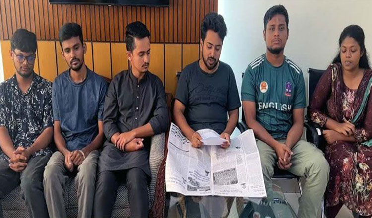 ২০২৪ সালের ২৭ জুলাই : আরও ২ সমন্বয়ককে নিরাপত্তা হেফাজতে নেয় ডিবি, ৩ দাবিতে শিক্ষার্থীদের ২৪ ঘণ্টার আল্টিমেটাম