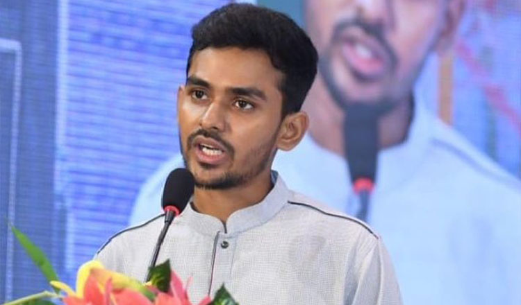 ১৯৭৫ সালের বিপ্লব ও জুলাইয়ের গণঅভ্যুত্থান একই সামাজিক-রাজনৈতিক প্রেক্ষাপট থেকে সৃষ্টি হয়েছে: আসিফ মাহমুদ