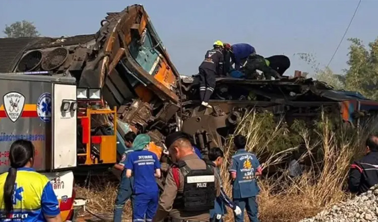 ট্রেনের ওপর ক্রেন পড়ায় ২২ জনের প্রাণহানি থাইল্যান্ডে, আহত ৩০
