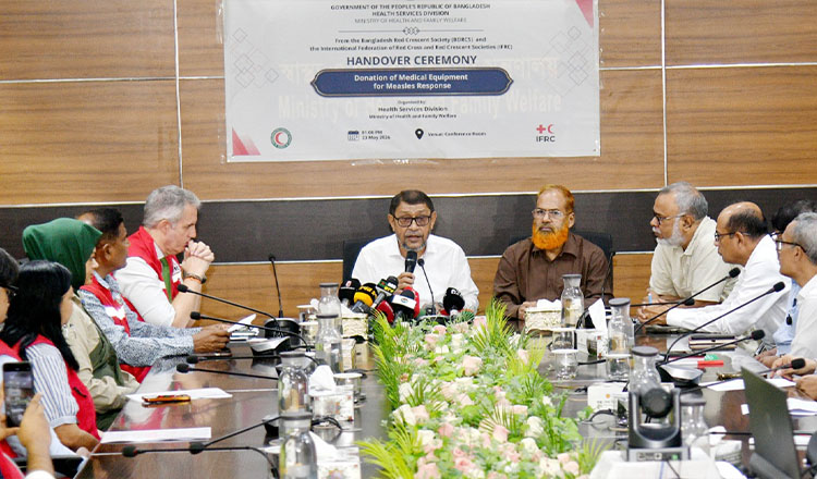 হামের টিকাদানে লক্ষ্য ছাড়িয়ে গেছে, অতিরিক্ত ৪ লাখ শিশু টিকা পেয়েছে : স্বাস্থ্যমন্ত্রী
