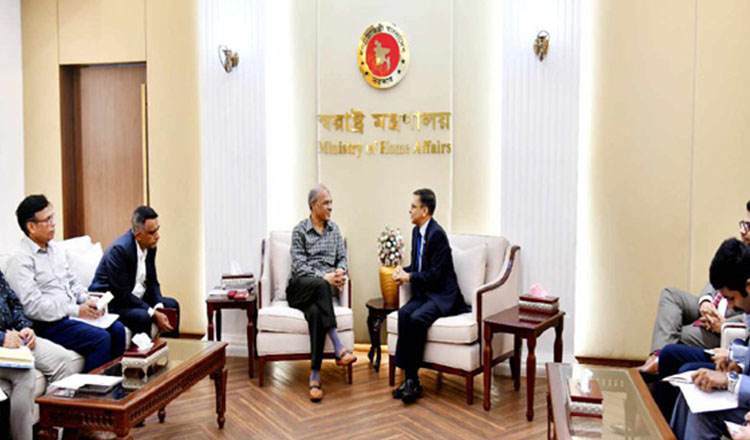 ভারতীয় নাগরিকদের নিরাপত্তায় কোন শঙ্কা নেই বাংলাদেশে : স্বরাষ্ট্র উপদেষ্টা