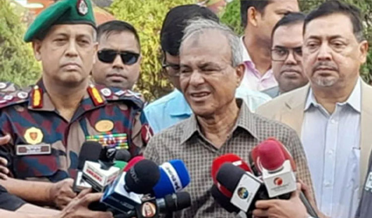 অপরাধ নিয়ন্ত্রণে অভিযানে কোনো বাহিনীর সদস্যের গাফিলতি পেলে ছাড় নয় : স্বরাষ্ট্র উপদেষ্টা