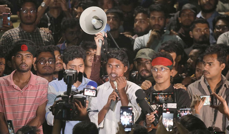 চট্টগ্রামে বিক্ষোভ-সমাবেশ আগরতলায় হাইকমিশনে হামলার প্রতিবাদে