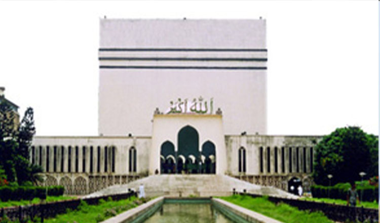 বিজয় দিবস উপলক্ষে বায়তুল মুকাররম জাতীয় মসজিদে কোরআনখানি ও বিশেষ দোয়া অনুষ্ঠিত