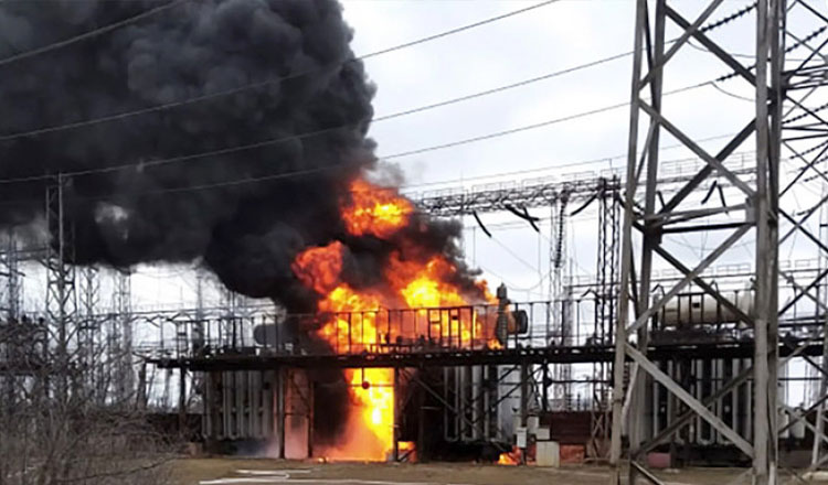 রাশিয়ার ভয়াবহ হামলায় বিপর্যস্ত ইউক্রেনের জ্বালানি অবকাঠামো