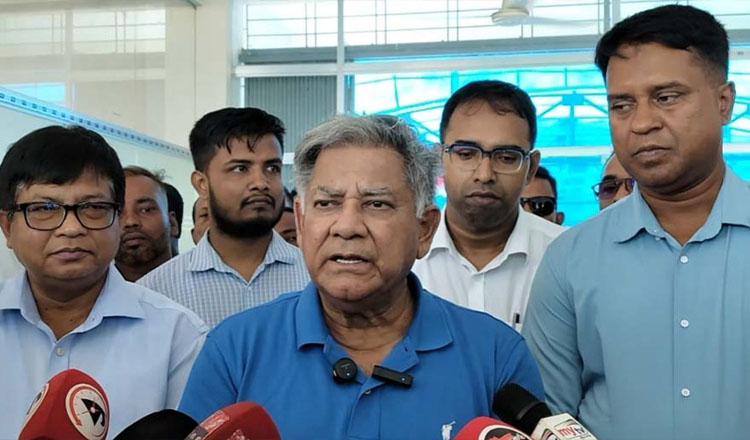 চট্টগ্রাম বন্দরকে আন্তর্জাতিক মানে নিতে বিদেশি ব্যবস্থাপনার প্রয়োজন: নৌপরিবহন উপদেষ্টা