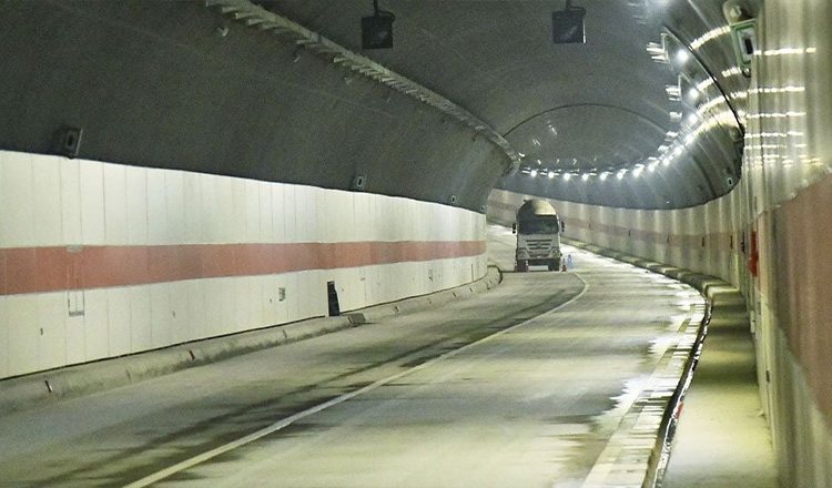 লোকসানে হাজার কোটি টাকার কর্ণফুলী টানেল