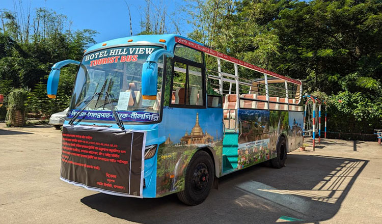 ট্যুরিস্ট বাস চালু হলো বান্দরবানে