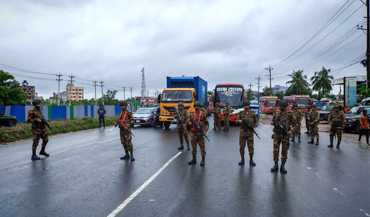 কুমিল্লায় ইউটার্নে দুর্ঘটনা বাবা মা দুই ছেলে মৃত্যুর ঘটনায় মামলা, বন্ধ হচ্ছে ইউটার্ন