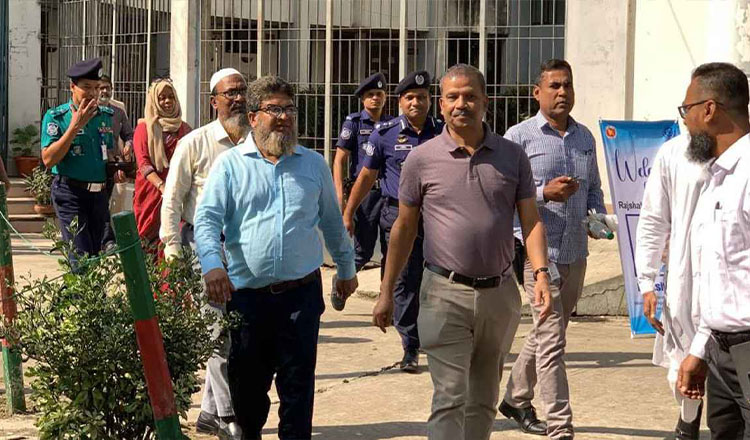 রাজশাহী টিটিসি পরিদর্শন করলেন উপদেষ্টা আসিফ নজরুল