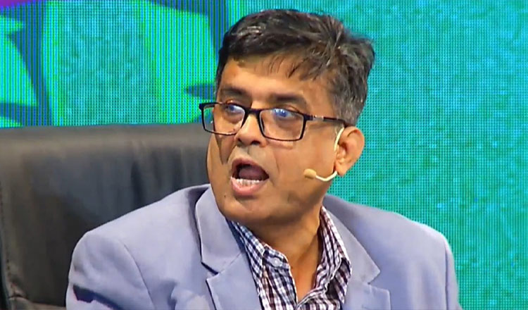 বাংলাদেশের বিরুদ্ধে ভারতের পাশাপাশি চীন-রাশিয়া থেকেও গুজব ছড়ানো হচ্ছে: শফিকুল আলম