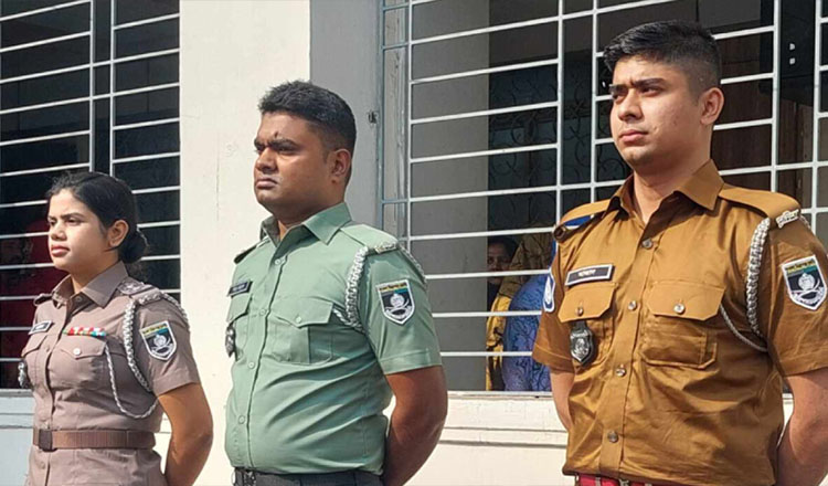 পরিবর্তন হচ্ছে পুলিশ, র‌্যাব এবং আনসার বাহিনীর পোশাক : স্বরাষ্ট্র উপদেষ্টা