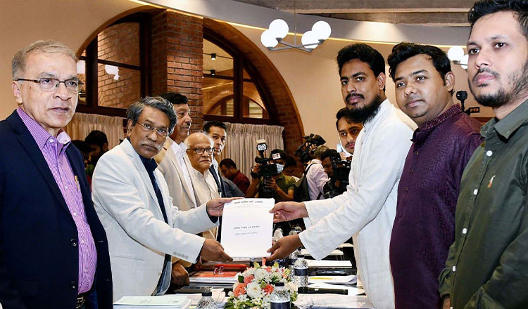 জাতীয় ঐকমত্য কমিশনের সঙ্গে বৈঠক করেছে এনসিপি