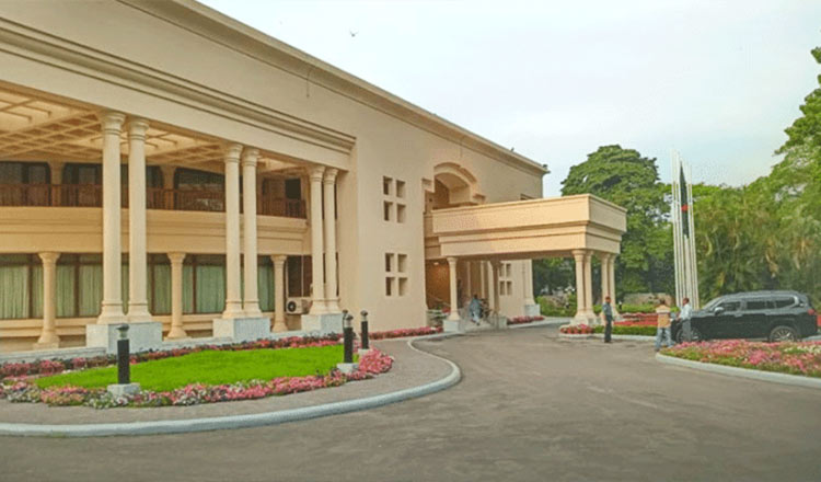 প্রধান উপদেষ্টার বাসভবনে বৈঠক রাষ্ট্রপতি ইস্যুতে