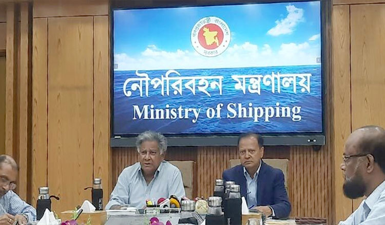 গার্মেন্টস মালিকরা হয় শ্রমিকদের বকেয়া বেতন ভাতা পরিশোধ করবেন না হয় জেলে যাবেন : শ্রম উপদেষ্টা