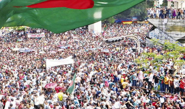 ৩৬ জুলাই : প্রবল গণপ্রতিরোধের মুখে শেখ হাসিনার স্বৈরশাসন থেকে মুক্ত হয় বাংলাদেশ