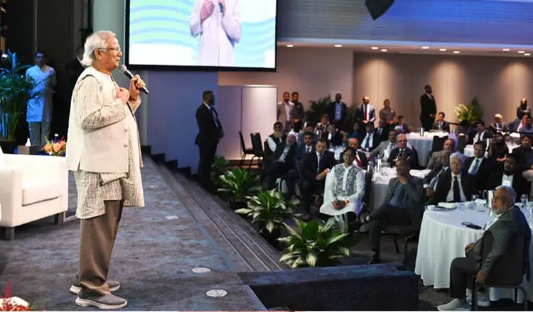 প্রধান উপদেষ্টা: জুলাই গণঅভ্যুত্থান পরবর্তী অর্থনীতিকে টিকিয়ে রেখেছে রেমিট্যান্স