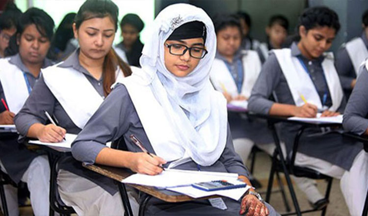 সারাদেশে এইচএসসি এবং সমমান পরীক্ষা শুরু