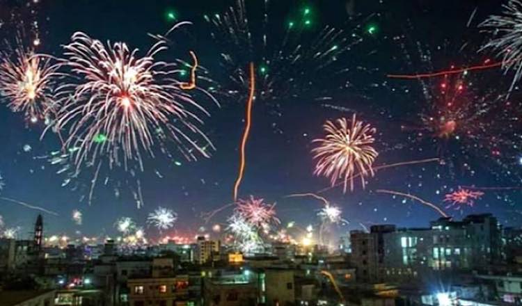 হাইকোর্টে রিট থার্টি ফার্স্ট নাইটে আতশবাজি ও ফানুস ওড়ানো বন্ধে