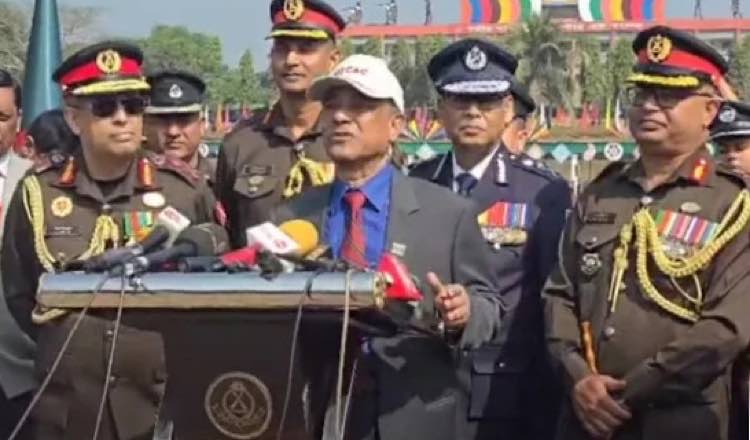 স্বরাষ্ট্র উপদেষ্টার প্রতিপক্ষের কাছে বিজিবি সদস্যদের পৃষ্ঠপ্রদর্শন না করার আহ্বান